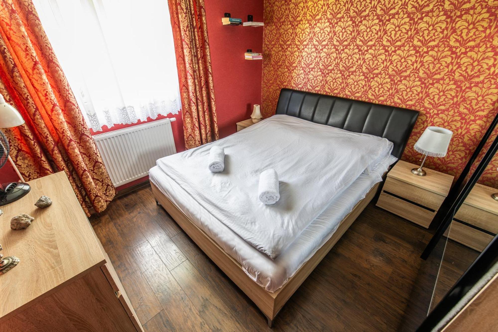 Large Luxury Apartment เวียลิชกา ภายนอก รูปภาพ